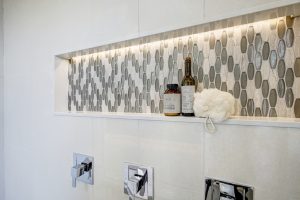 Do You Need More Functionality in Your Bathroom? Consider a Tile Niche